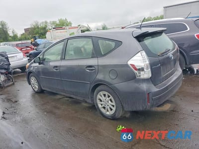 Drugie zdjęcie samochodu z przodu: 2014 TOYOTA PRIUS V THREE VIN:JTDZN3EU8EJ011447 - miniatura