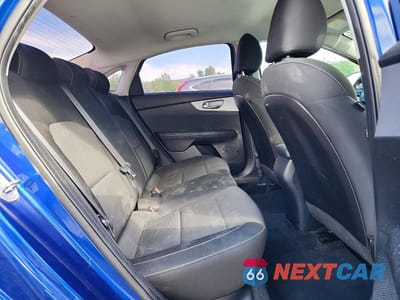 Zdjęcie 10 z 13 samochodu: 2022 KIA FORTE LXS VIN:3KPF24AD4NE432537 - miniatura