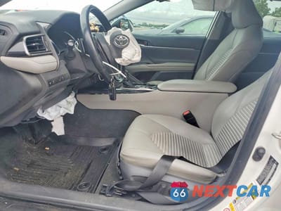 Zdjęcie 7 z 12 samochodu: 2019 TOYOTA CAMRY HYBRID SE VIN:4T1B21HK8KU512661 - miniatura
