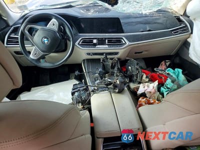 Zdjęcie 8 z 12 samochodu: 2020 BMW X7 XDRIVE40I VIN:5UXCW2C01L9B48520 - miniatura
