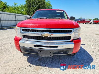 Piąte zdjęcie samochodu w środku: 2011 CHEVROLET SILVERADO K1500 LS VIN:1GCRKREA1BZ461035 - miniatura