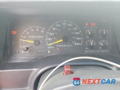 Zdjęcie 9 z 12 samochodu: 1998 GMC SIERRA C1500 VIN:1GTEC19R8WR512940 - miniatura