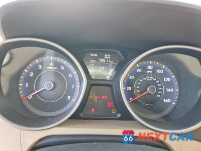 Zdjęcie 9 z 12 samochodu: 2012 HYUNDAI ELANTRA LIMITED VIN:5NPDH4AE9CH114761 - miniatura