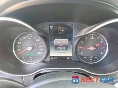 Zdjęcie 9 z 12 samochodu: 2016 MERCEDES-BENZ C 300 4MATIC VIN:55SWF4KB3GU100618 - miniatura