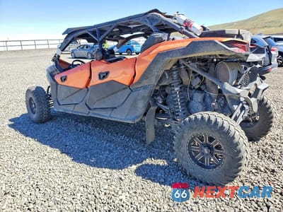 Trzecie zdjęcie samochodu z tyłu: 2019 CAN-AM MAVERICK X3 UTILITY VEHICLE VIN:3JBVEAW20KK000293 - miniatura