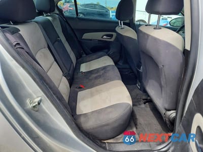 Zdjęcie 10 z 13 samochodu: 2014 CHEVROLET CRUZE LS VIN:1G1PB5SH1E7206329 - miniatura