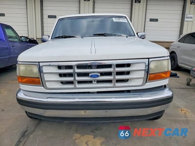 Piąte zdjęcie samochodu w środku: 1994 FORD F150 VIN:1FTEX15N9RKA81920 - miniatura