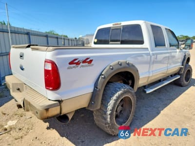 Trzecie zdjęcie samochodu z tyłu: 2008 FORD F250 SUPER DUTY VIN:1FTSW21R98ED81507 - miniatura
