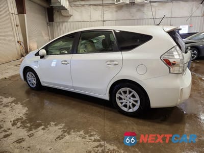Drugie zdjęcie samochodu z przodu: 2014 TOYOTA PRIUS V TWO VIN:JTDZN3EU1E3354637 - miniatura