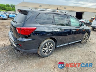 Trzecie zdjęcie samochodu z tyłu: 2018 NISSAN PATHFINDER SV VIN:5N1DR2MM3JC627657 - miniatura