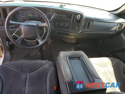 Zdjęcie 8 z 12 samochodu: 2001 GMC NEW SIERRA C1500 VIN:2GTEC19V711123673 - miniatura