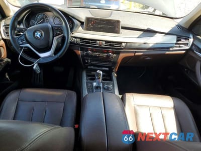 Zdjęcie 8 z 13 samochodu: 2016 BMW X5 XDR40E VIN:5UXKT0C5XG0S76573 - miniatura