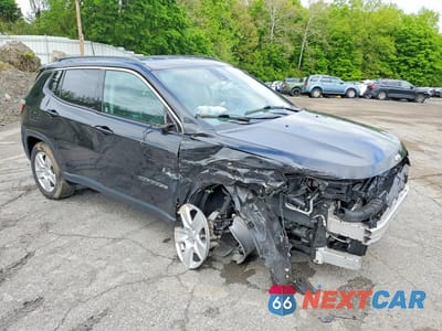 Czwarte zdjęcie samochodu z boku: 2022 JEEP COMPASS LATITUDE VIN:3C4NJDBB9NT148764 - miniatura
