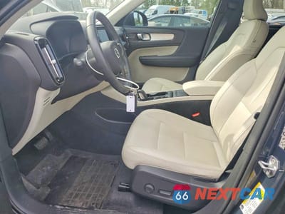 Zdjęcie 7 z 12 samochodu: 2021 VOLVO XC40 T5 MOMENTUM VIN:YV4162UK6M2561949 - miniatura