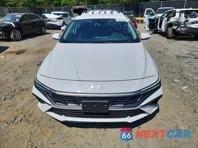 Piąte zdjęcie samochodu w środku: 2024 HYUNDAI ELANTRA SE VIN:KMHLL4DG1RU839501 - miniatura