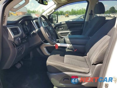Zdjęcie 7 z 12 samochodu: 2017 NISSAN TITAN S VIN:1N6AA1E66HN531347 - miniatura