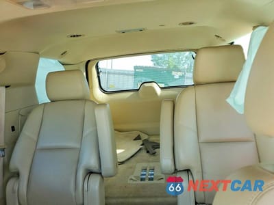 Zdjęcie 10 z 13 samochodu: 2011 CHEVROLET TAHOE C1500 LTZ VIN:1GNSCCE05BR125902 - miniatura