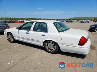 Drugie zdjęcie samochodu z przodu: 2010 MERCURY GRAND MARQUIS LS VIN:2MEBM7FV9AX639245 - miniatura