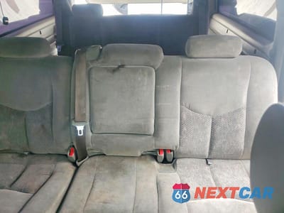 Zdjęcie 10 z 13 samochodu: 2005 CHEVROLET SUBURBAN C1500 VIN:3GNEC16Z55G265967 - miniatura
