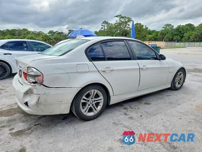 Trzecie zdjęcie samochodu z tyłu: 2008 BMW 328 I VIN:WBAVA37568NL46233 - miniatura