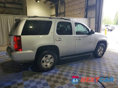 Trzecie zdjęcie samochodu z tyłu: 2013 CHEVROLET TAHOE K1500 LT VIN:1GNSKBE09DR240549 - miniatura