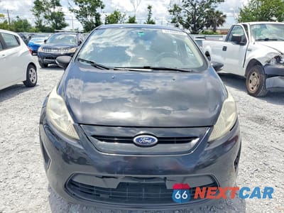 Piąte zdjęcie samochodu w środku: 2013 FORD FIESTA SE VIN:3FADP4EJ2DM109994 - miniatura