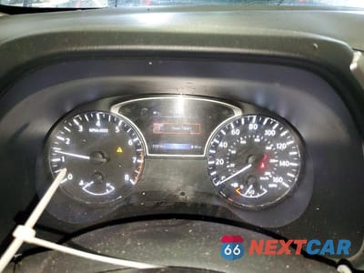 Zdjęcie 9 z 12 samochodu: 2019 NISSAN PATHFINDER S VIN:5N1DR2MN4KC626074 - miniatura