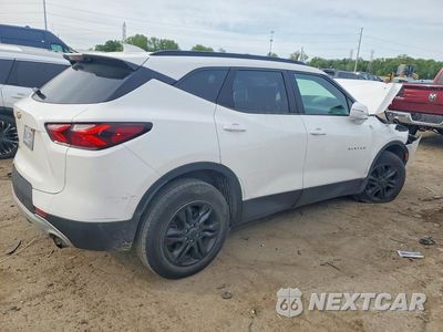 Trzecie zdjęcie samochodu z tyłu: 2019 CHEVROLET BLAZER 1LT VIN:3GNKBBRA4KS672821 - miniatura