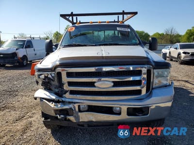 Piąte zdjęcie samochodu w środku: 2006 FORD F350 SRW SUPER DUTY VIN:1FTWX31YX6EC45251 - miniatura