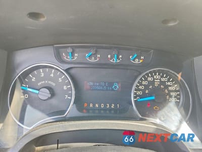 Zdjęcie 9 z 12 samochodu: 2013 FORD F150 SUPER CAB VIN:1FTFX1EF5DFA22524 - miniatura