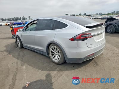 Drugie zdjęcie samochodu z przodu: 2016 TESLA MODEL X VIN:5YJXCBE2XGF001518 - miniatura