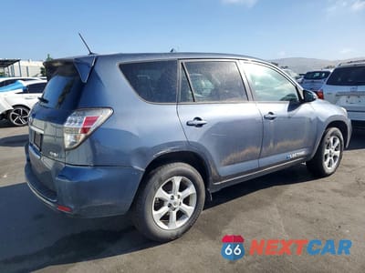 Trzecie zdjęcie samochodu z tyłu: 2013 TOYOTA RAV4 EV BASE VIN:2T3YL4DV9DW002208 - miniatura