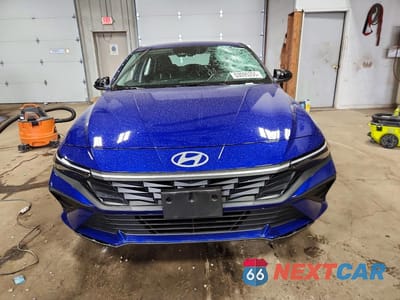 Piąte zdjęcie samochodu w środku: 2025 HYUNDAI ELANTRA SE VIN:KMHLL4DG2SU071193 - miniatura