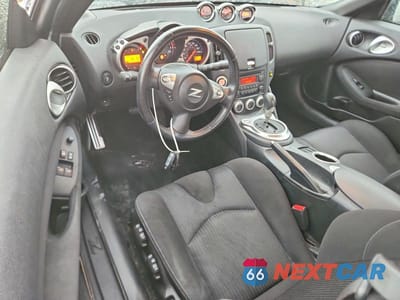 Zdjęcie 8 z 12 samochodu: 2016 NISSAN 370Z BASE VIN:JN1AZ4EH9GM934390 - miniatura