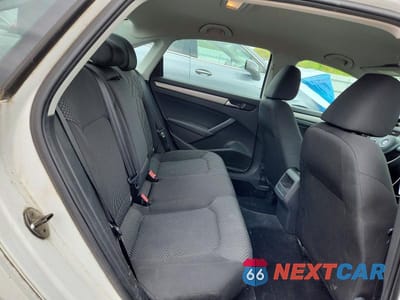 Zdjęcie 10 z 12 samochodu: 2013 VOLKSWAGEN PASSAT S VIN:1VWAP7A39DC010268 - miniatura