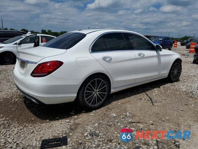 Trzecie zdjęcie samochodu z tyłu: 2019 MERCEDES-BENZ C 300 VIN:55SWF8DB9KU288185 - miniatura