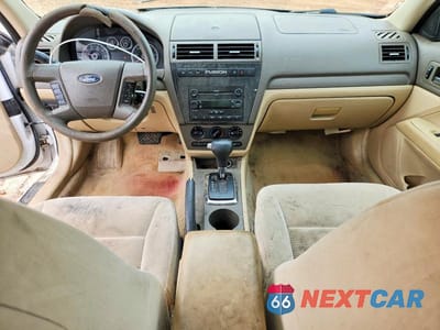 Zdjęcie 8 z 12 samochodu: 2006 FORD FUSION SE VIN:3FAFP07196R188875 - miniatura