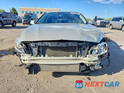 Piąte zdjęcie samochodu w środku: 2017 VOLVO S60 PREMIER VIN:LYV402TK1HB125968 - miniatura