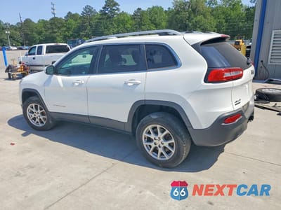 Drugie zdjęcie samochodu z przodu: 2016 JEEP CHEROKEE LATITUDE VIN:1C4PJMCS1GW279174 - miniatura