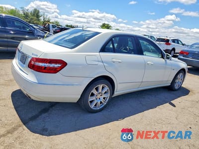 Trzecie zdjęcie samochodu z tyłu: 2012 MERCEDES-BENZ E 350 4MATIC VIN:WDDHF8JB9CA556148 - miniatura
