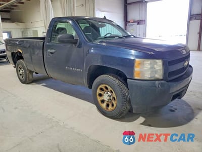 Czwarte zdjęcie samochodu z boku: 2007 CHEVROLET SILVERADO C1500 VIN:1GCEC14C07Z651366 - miniatura