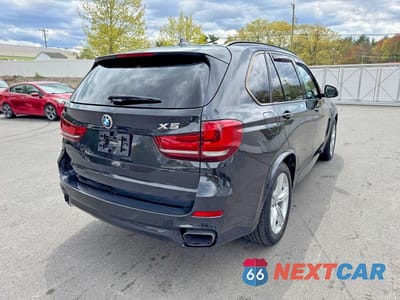 Trzecie zdjęcie samochodu z tyłu: 2015 BMW X5 XDRIVE50I VIN:5UXKR6C54F0J74895 - miniatura