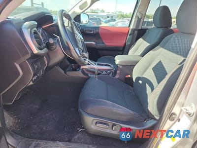 Zdjęcie 7 z 12 samochodu: 2022 TOYOTA TACOMA SR5 V6 VIN:3TMCZ5AN2NM466463 - miniatura