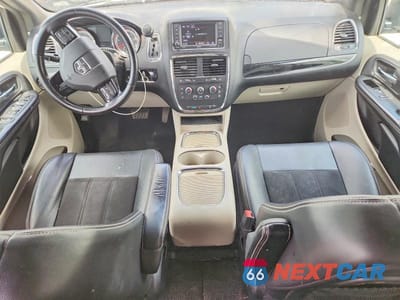 Zdjęcie 8 z 13 samochodu: 2020 DODGE GRAND CARAVAN SXT VIN:2C4RDGCG8LR200678 - miniatura