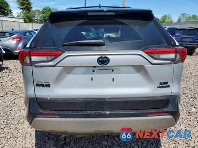 Zdjęcie 6 z 13 samochodu: 2024 TOYOTA RAV4 XSE VIN:2T3E6RFV5RW053054 - miniatura