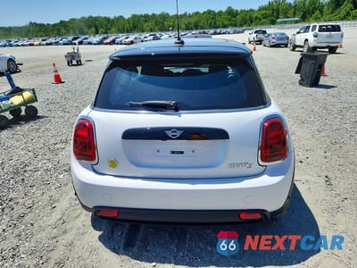 Zdjęcie 6 z 12 samochodu: 2024 MINI COOPER SE VIN:WMW13DJ01R2V88488 - miniatura