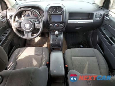 Zdjęcie 8 z 13 samochodu: 2014 JEEP COMPASS SPORT VIN:1C4NJCBA4ED750110 - miniatura