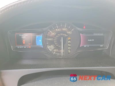 Zdjęcie 9 z 13 samochodu: 2015 LINCOLN MKX VIN:2LMDJ8JK8FBL24608 - miniatura