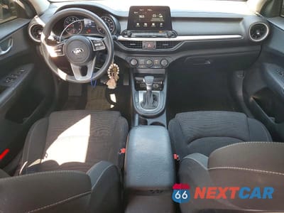 Zdjęcie 8 z 12 samochodu: 2021 KIA FORTE LXS VIN:3KPF24AD9ME346722 - miniatura