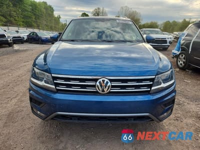 Piąte zdjęcie samochodu w środku: 2019 VOLKSWAGEN TIGUAN SE VIN:3VV3B7AX4KM102401 - miniatura